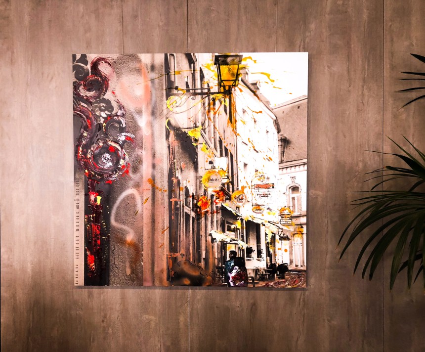 06C78AD8-4912-4CBF-B47A-876B75C7F508